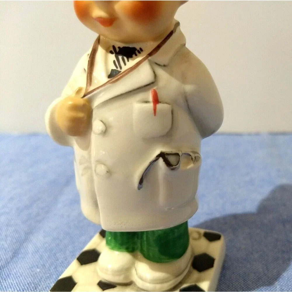 Goebel Charlot Byj REDHEAD‎ Doctor TROUBLE SHOOTER Figurine #67 TMK4 Germany VTG